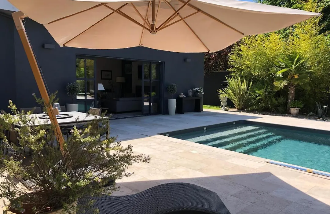 Patio 127-1